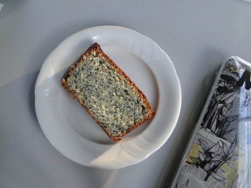 Lemon and Poppy Seed Cake Slice